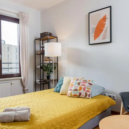 Caramel Premium Center *