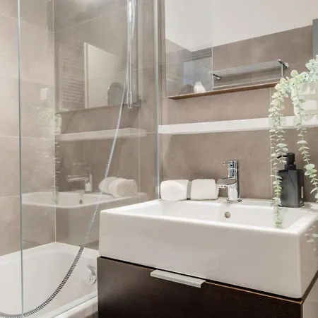 Apartment Caramel Premium With Parking Center Warschau