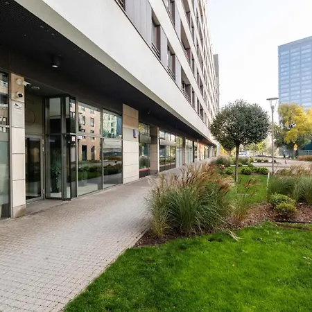 Caramel Premium Center *