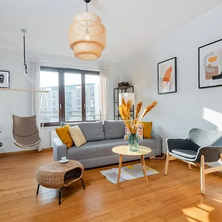 Caramel Premium Center * وارسو