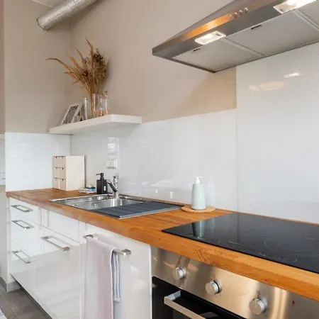 Caramel Premium Center * Varşova