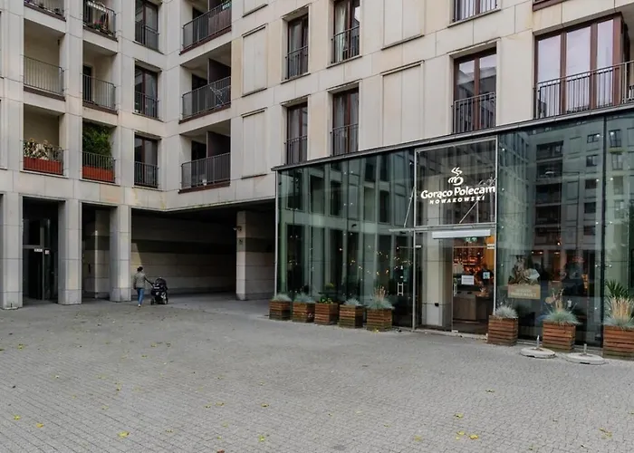 Caramel Premium Center شقة وارسو