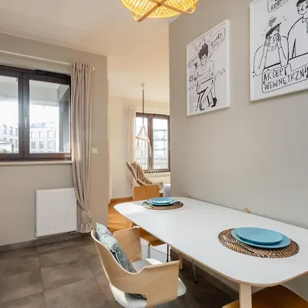 Caramel Premium Center